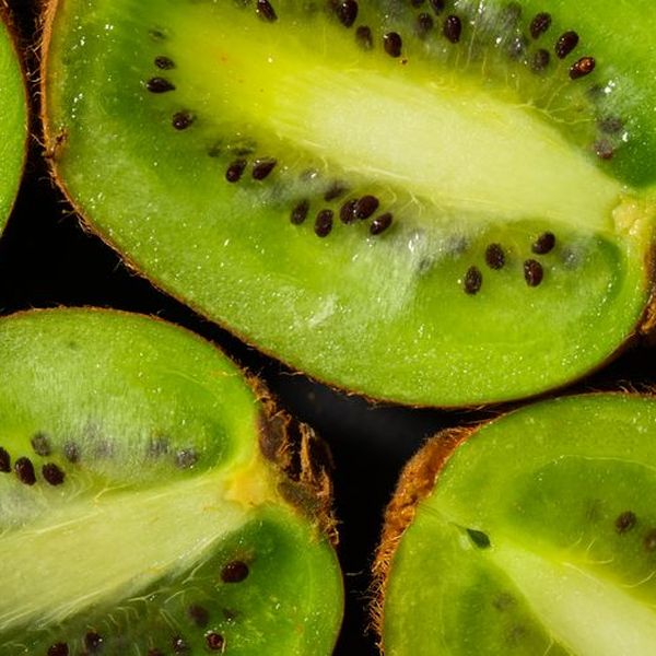 Doorgesneden kiwi's